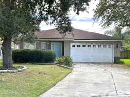 featured image of 519 Chancellor Dr E