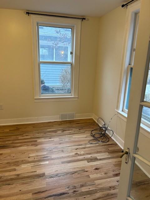 121 Cascadilla Ave #1 - Photo 4 of 14