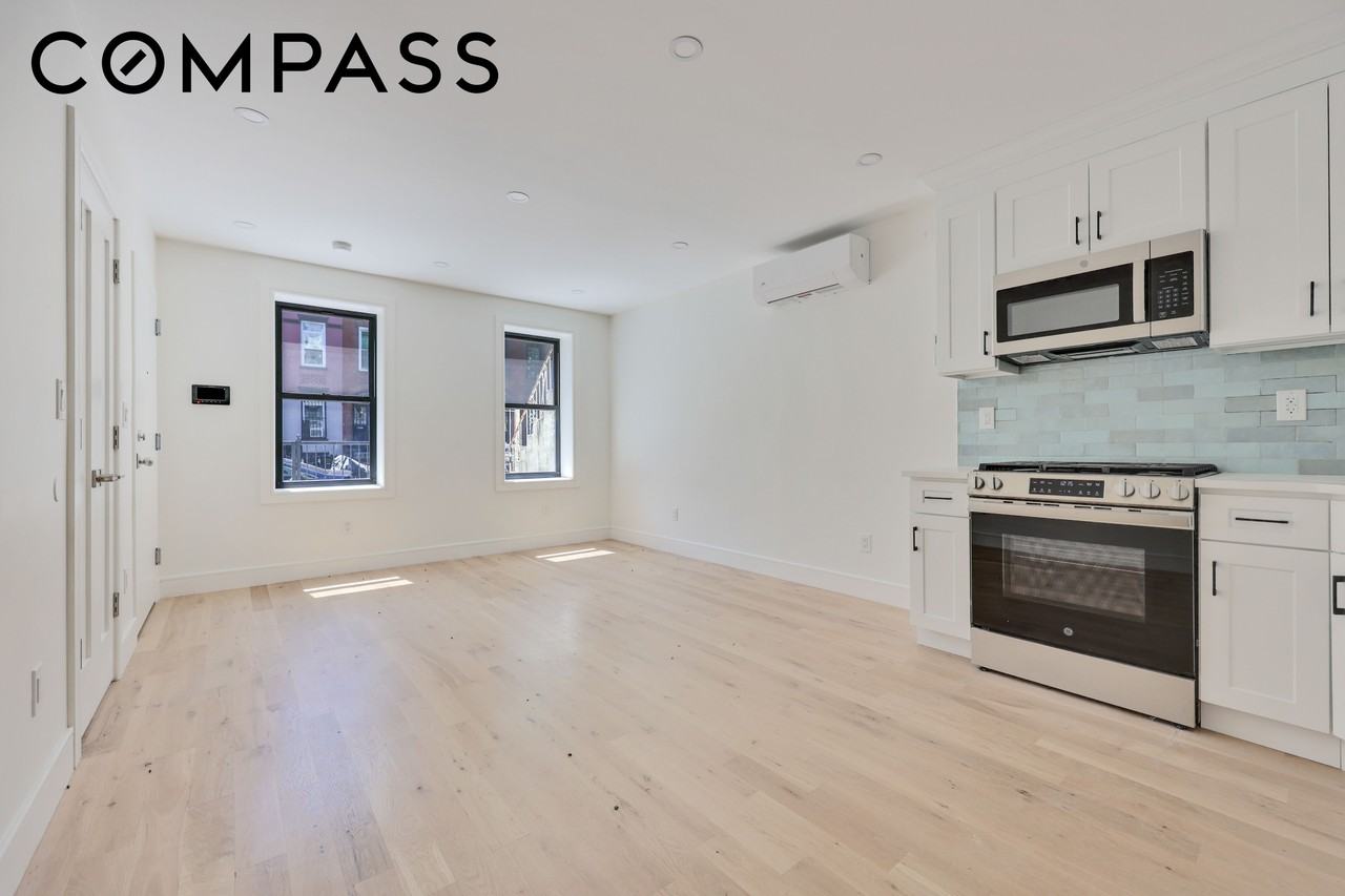 1107 Jefferson Ave #1 - Photo 3 of 13