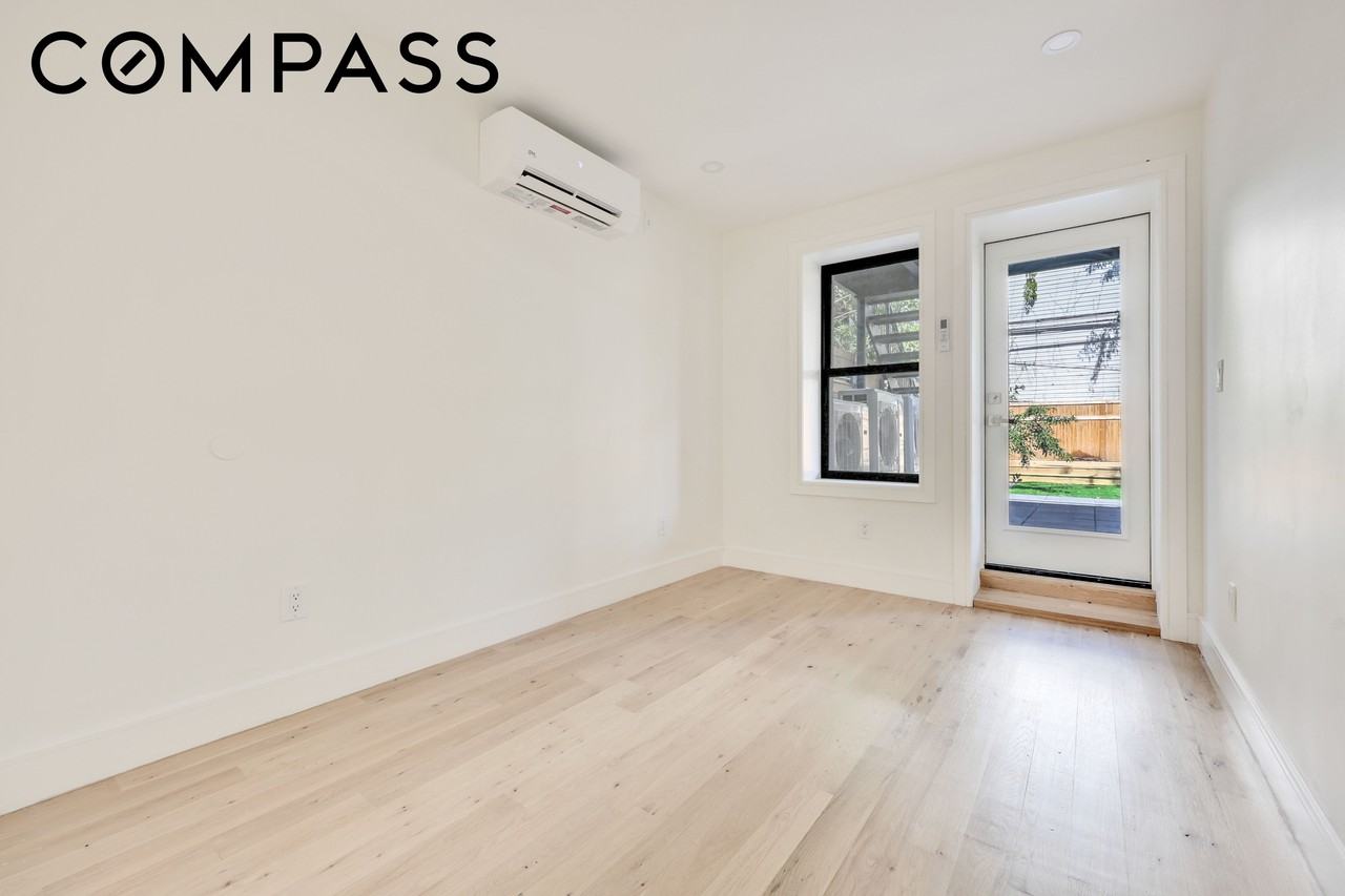 1107 Jefferson Ave #1 - Photo 5 of 13