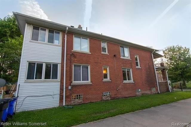 2257 Blaine St - Photo 7 of 8
