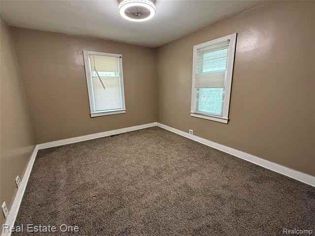 5751 Drexel St - Photo 6 of 11
