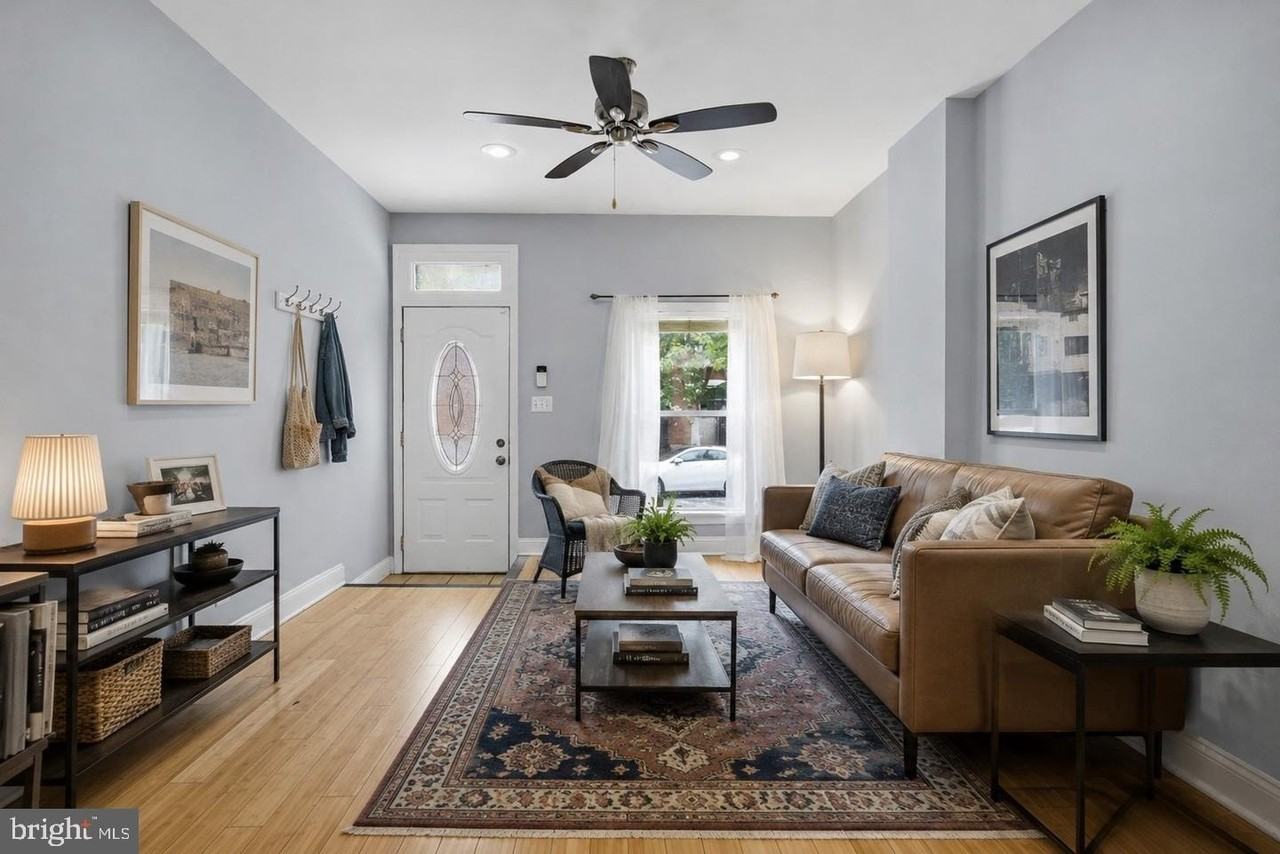 122 N Ellwood Ave - Photo 2 of 30