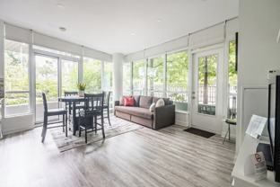 215 Fort York Blvd - Photo 1 of 1