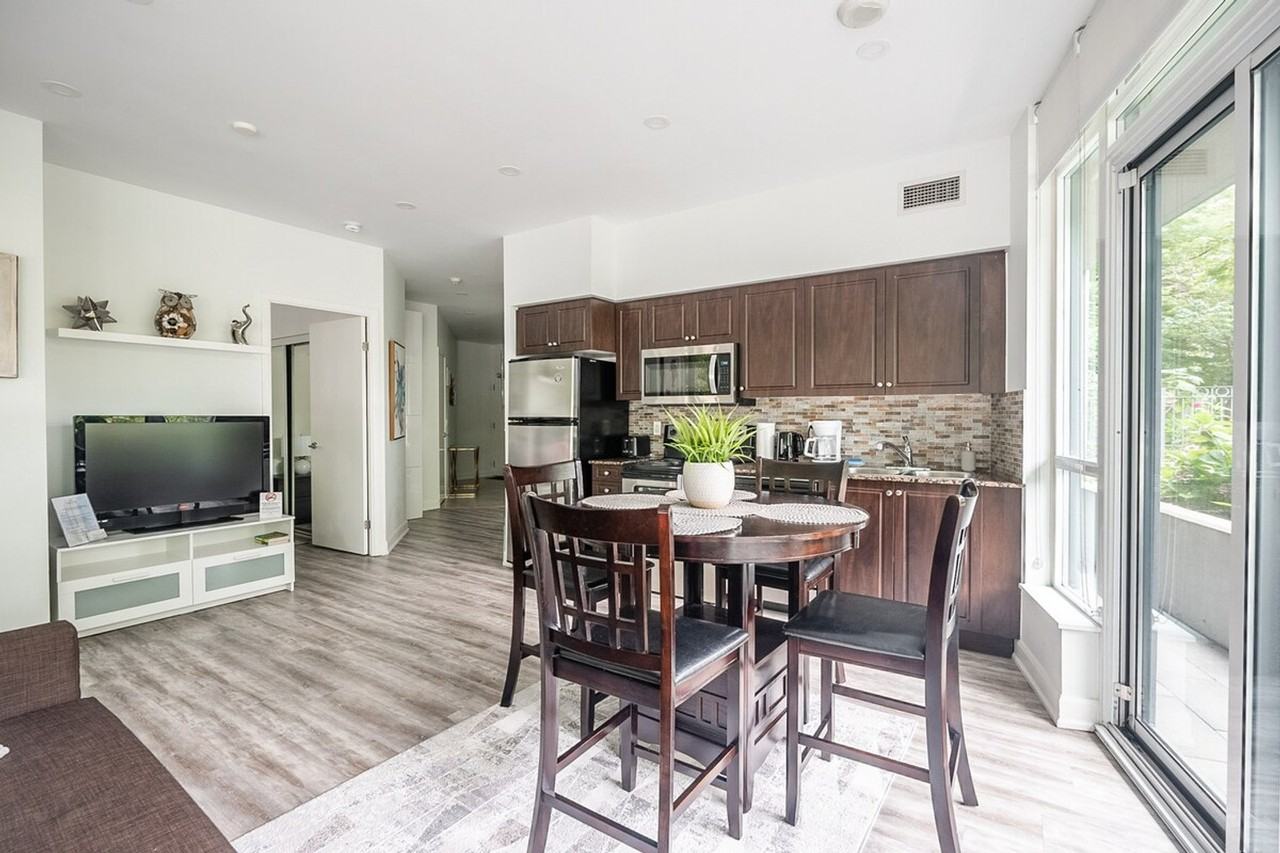 215 Fort York Blvd #1384978P - Photo 6 of 22