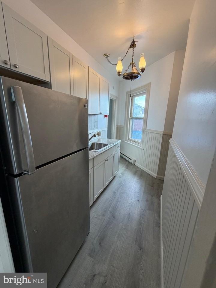 535 N Charlotte St #2 - Photo 6 of 15