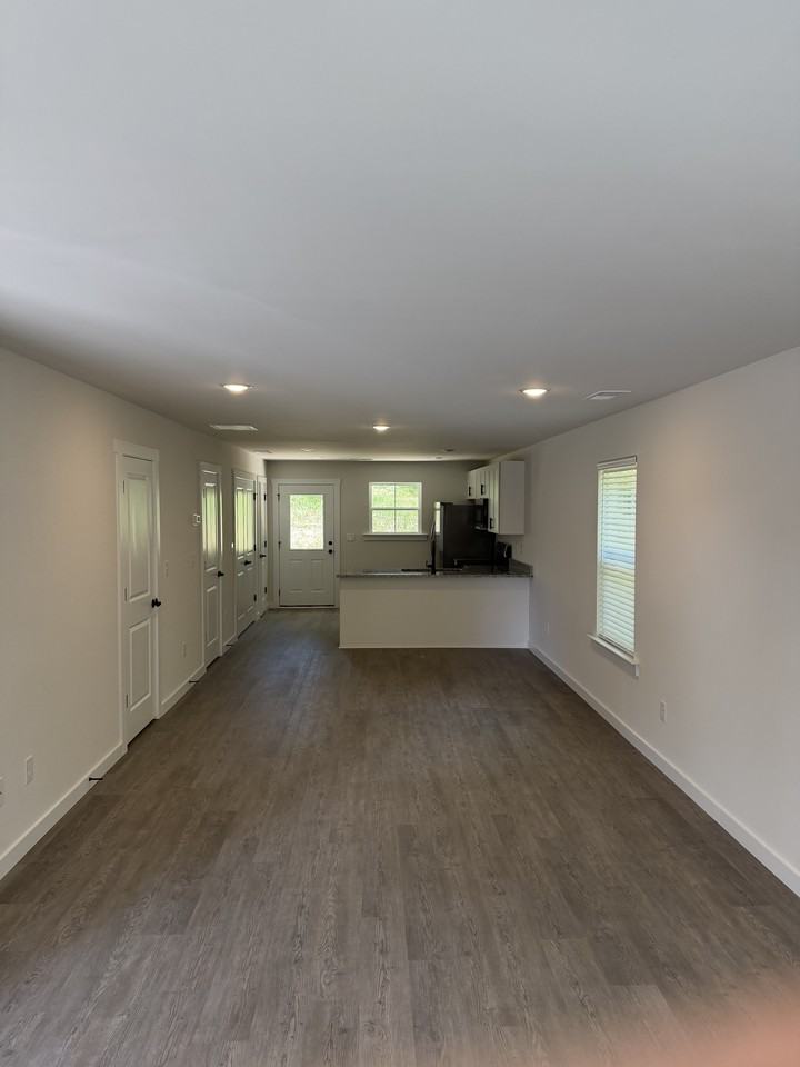 119 8th Avenue Dr Se - Photo 3 of 16