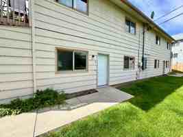 featured image of 2340 Fairview Ave #2