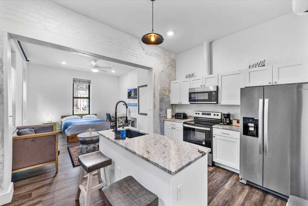 18 West Elder Street - Photo 5 of 12