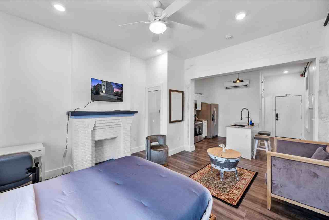 18 West Elder Street - Photo 6 of 12