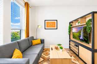 701 Richmond Avenue - Photo 1 of 1