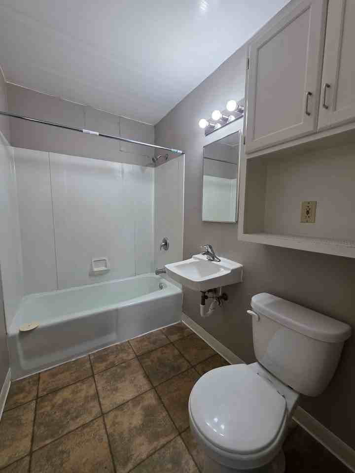 1606 8th St N #49 - Photo 4 of 17