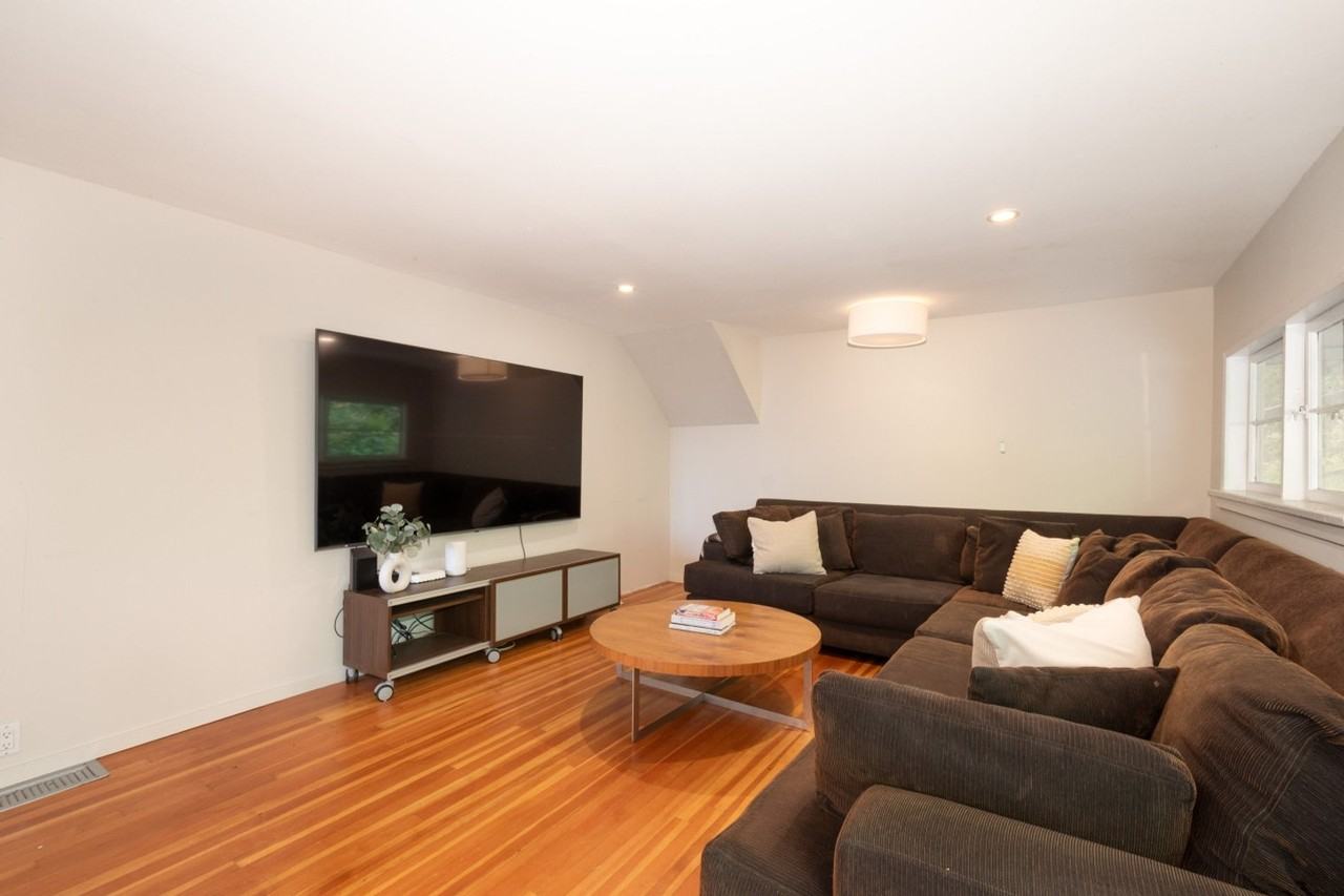 6744 Dufferin Ave #1568769P - Photo 6 of 32