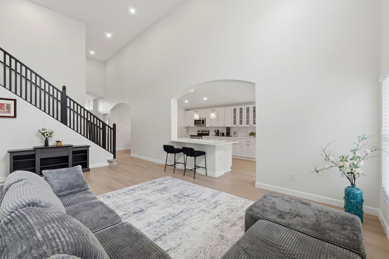 1145 Seasons Blvd #1570193P - Photo 3 of 43