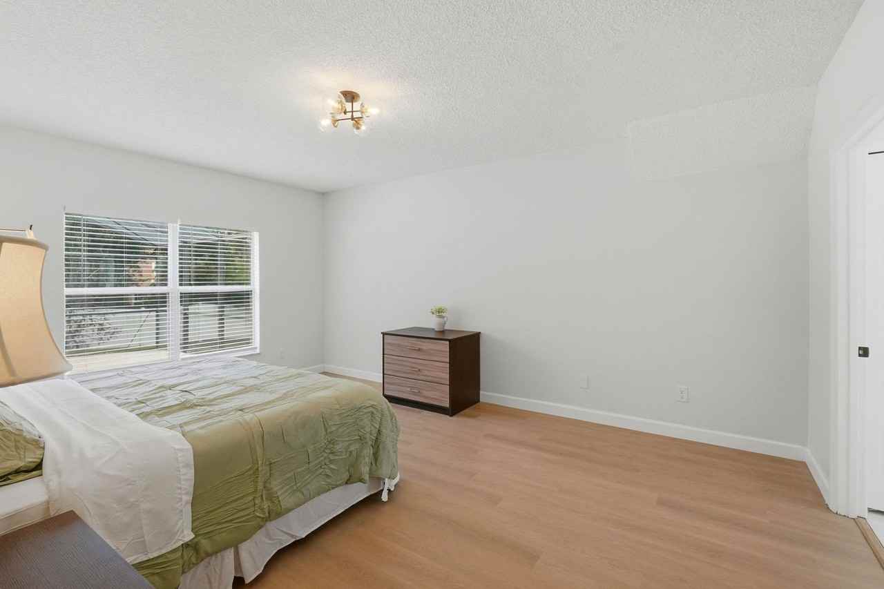 1145 Seasons Blvd #1570193P - Photo 5 of 43