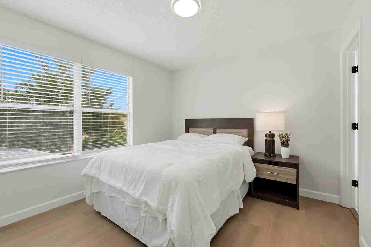 1145 Seasons Blvd #1570193P - Photo 7 of 43