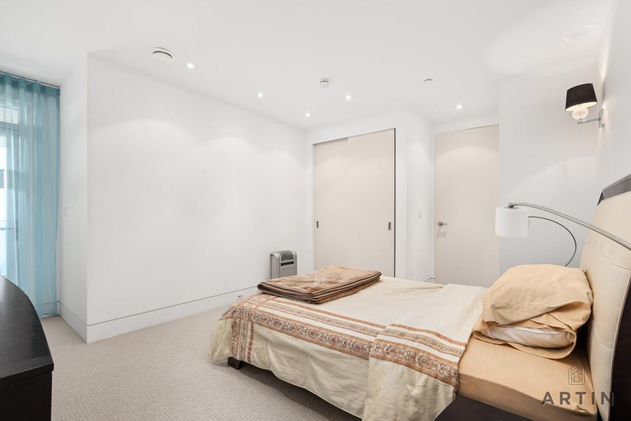 2526 Chippendale Rd #1574110P - Photo 3 of 50