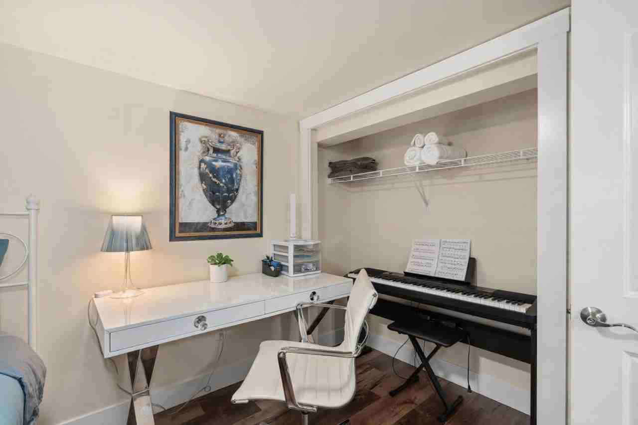 4643 Dunbar St #1574559P - Photo 4 of 19