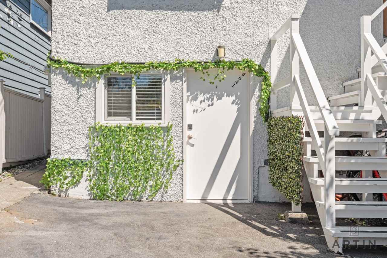 4643 Dunbar St #1574559P - Photo 6 of 19