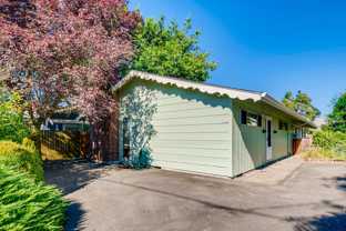 7324–7326 N Greeley Ave - 7324 #7324 - Photo 1 of 1