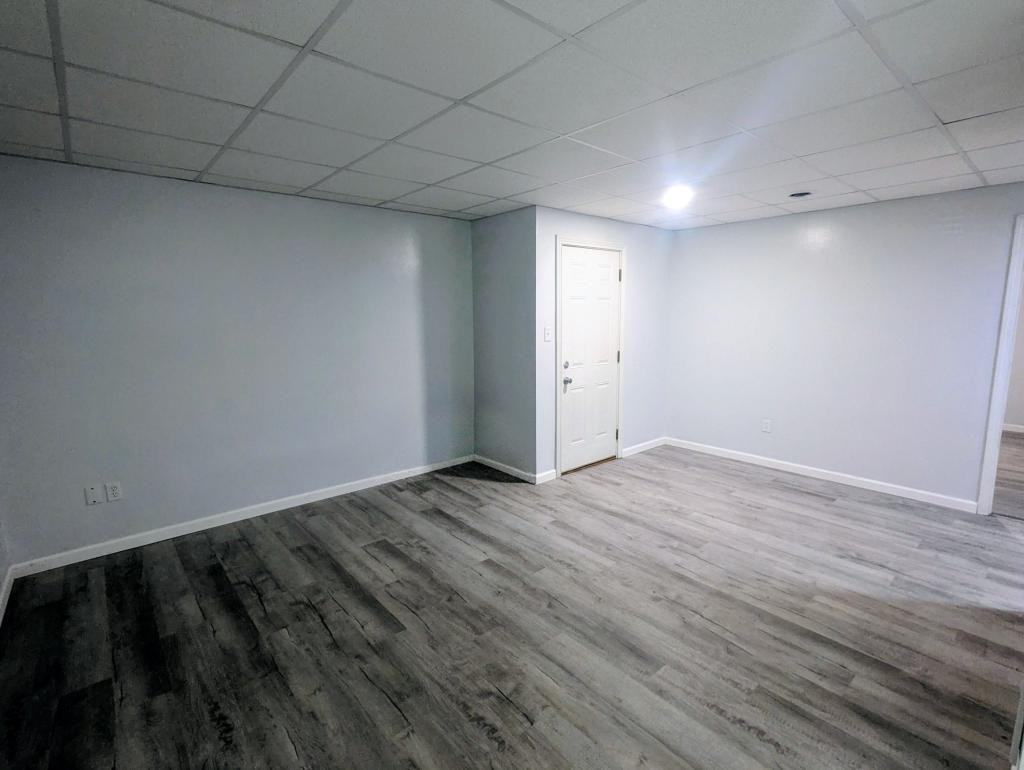 102 Brown St - Photo 4 of 11