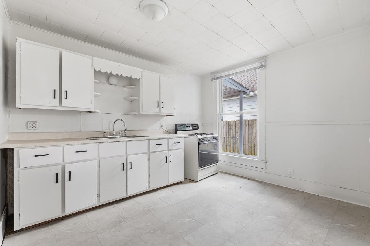 1010 West 2nd StreetUnit #1 - Photo 6 of 18