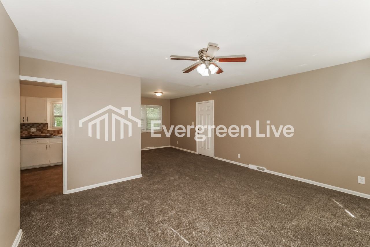 8608 Cambridge Ave - Photo 3 of 15