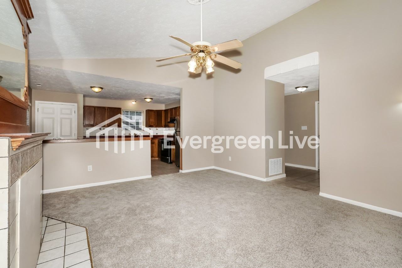 9104 Jene Ct - Photo 4 of 15