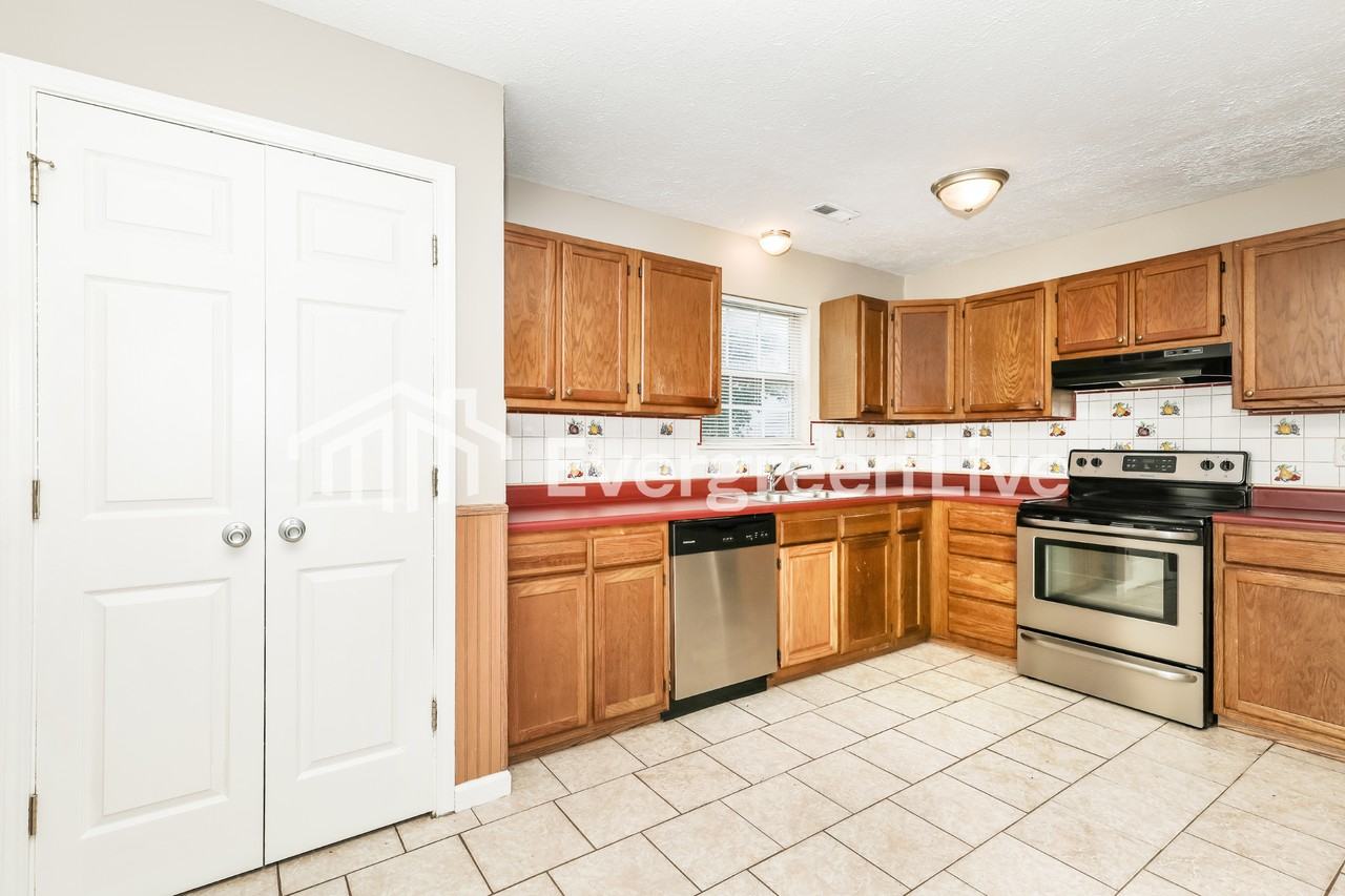 9104 Jene Ct - Photo 7 of 15