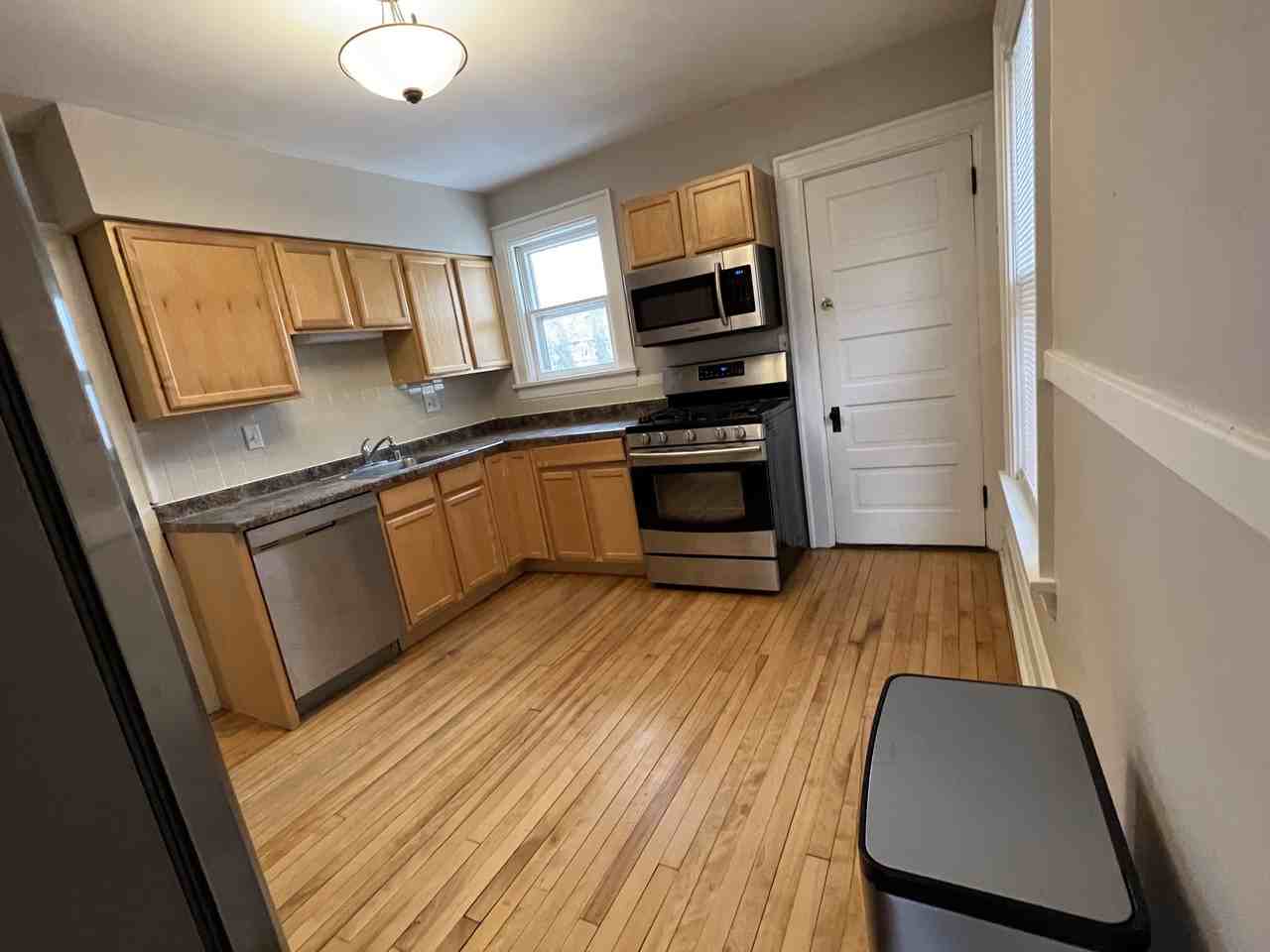 1346 Morrison St #2 - Photo 2 of 21