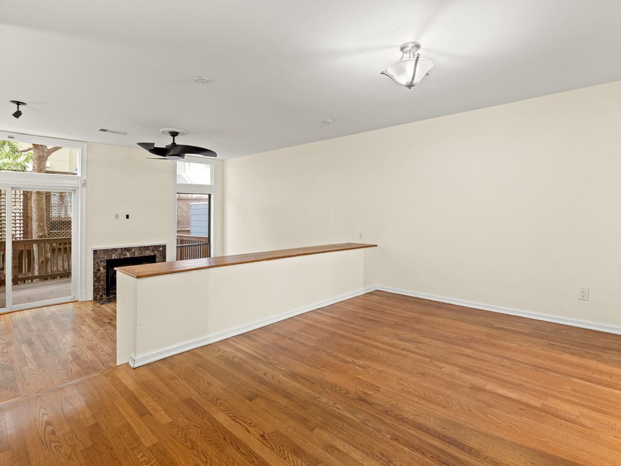 206 6th St Ne #206 - Photo 4 of 20