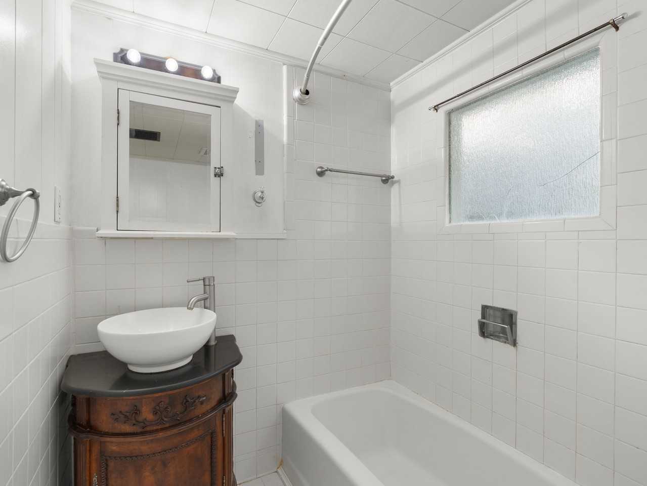487 Boulevard Se #487 - Photo 5 of 12