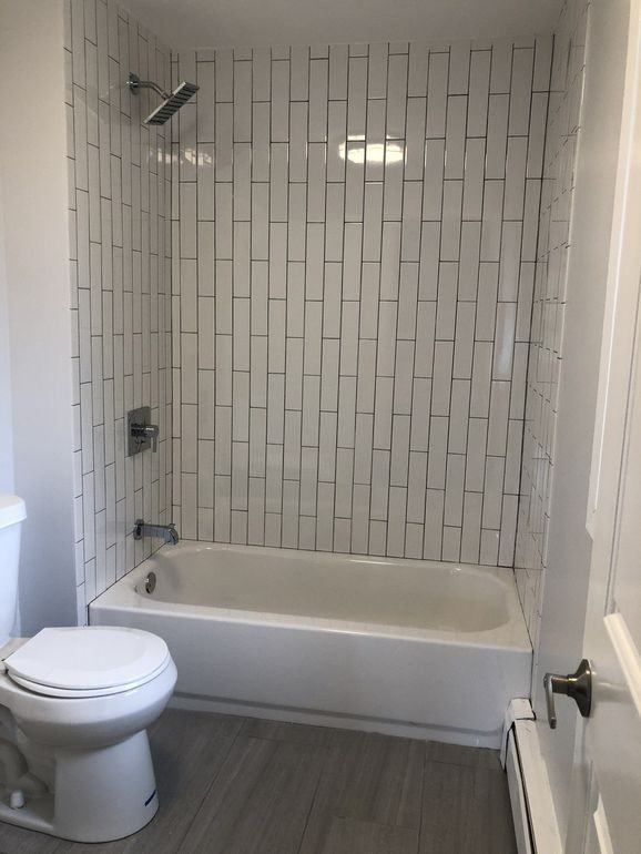 4420 Forest Ave #1F - Photo 7 of 21