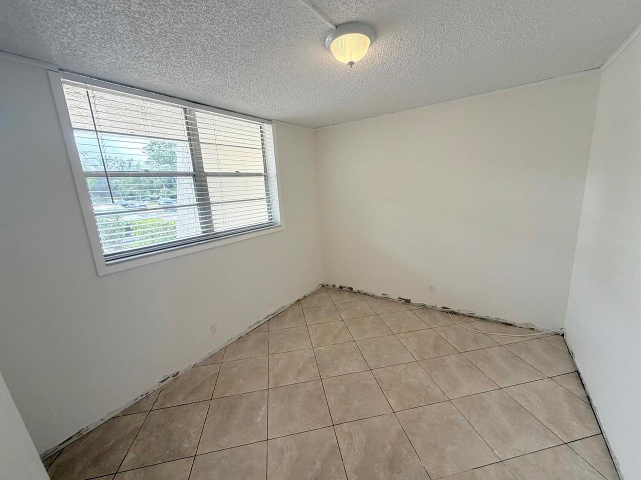 9230 Lagoon Place #110 - Photo 4 of 6
