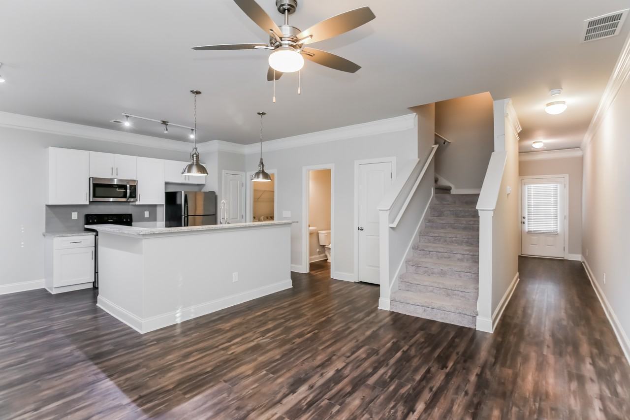 7 Madaline Ln - Photo 5 of 46