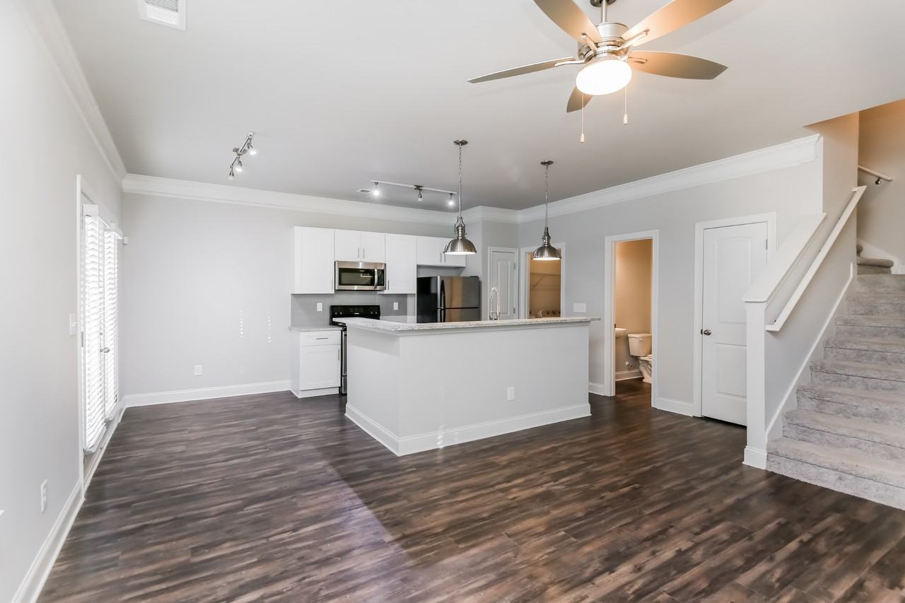 7 Madaline Ln - Photo 6 of 46