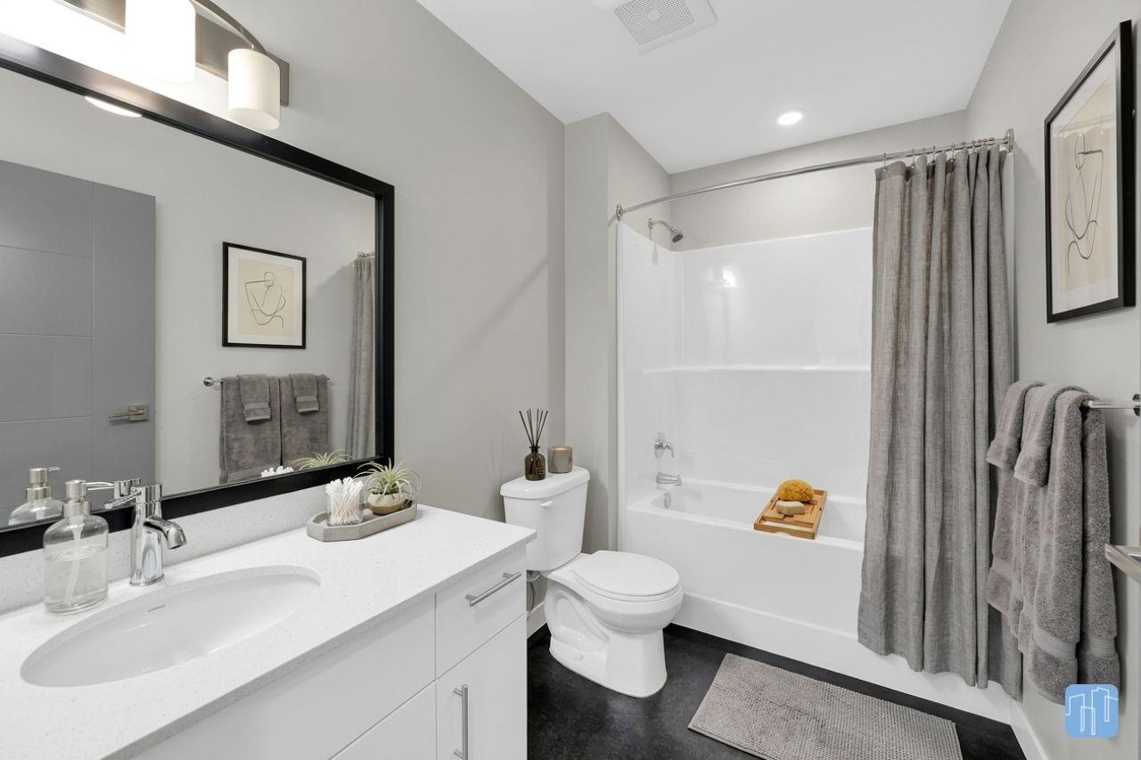 Hedstrom House - Photo 5 of 31