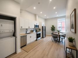 featured image of 208 King St E