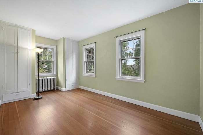255 Se Pioneer St - Photo 6 of 12