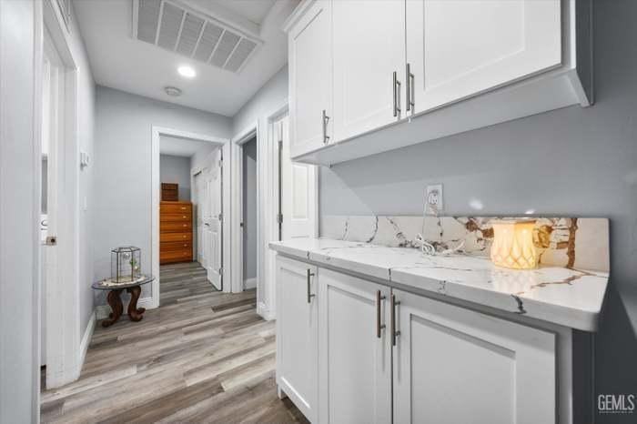 8917 Worrell Ct - Photo 6 of 34