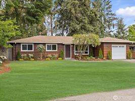 featured image of 418 S 190th St