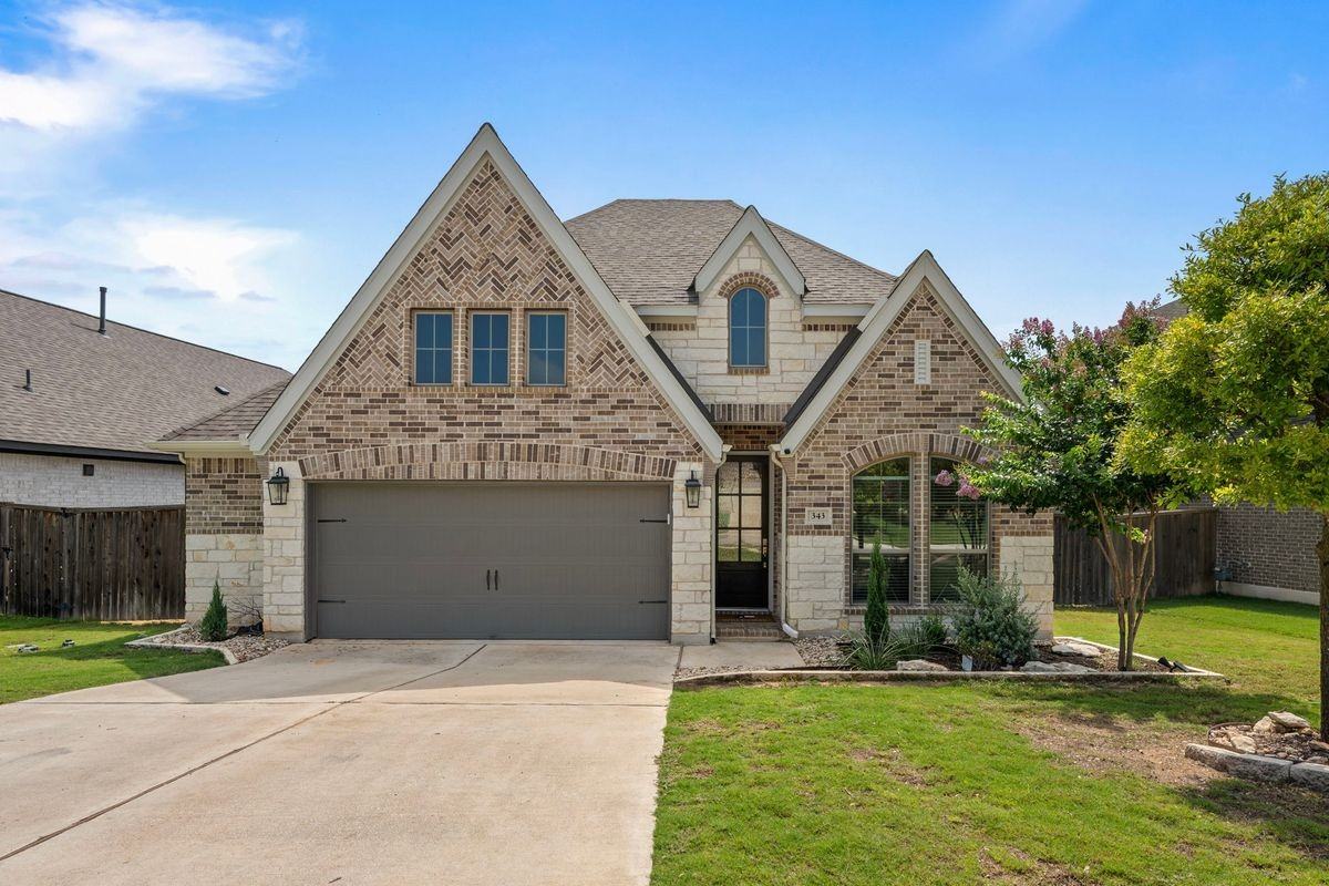 343 Eagle Ford Dr - Photo 2 of 33