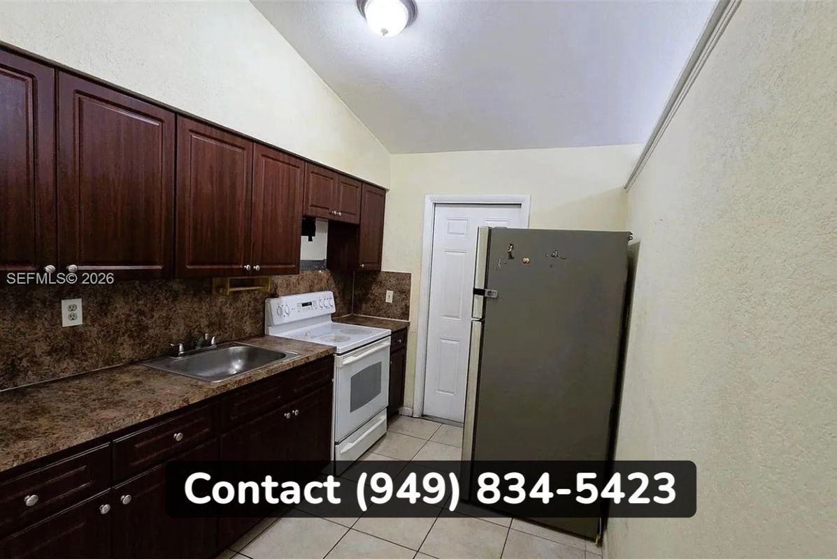 2349 Nw 55th St - Photo 3 of 8