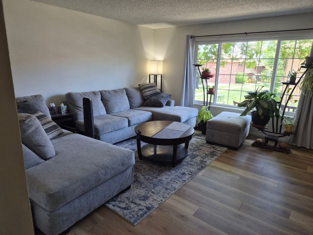 544 S Xenon Ct - Photo 3 of 4