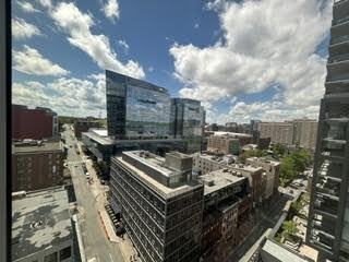 1646 Barrington Street Apartments - Photo 4 of 7