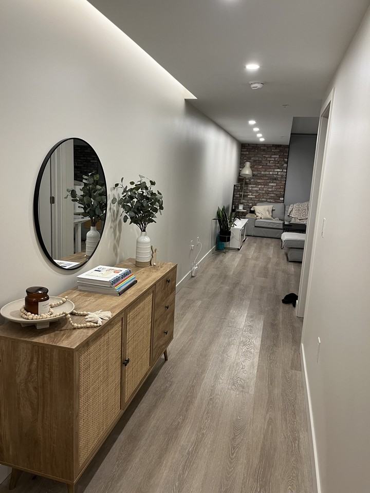 The Green Lantern Apartments - Photo 7 of 31