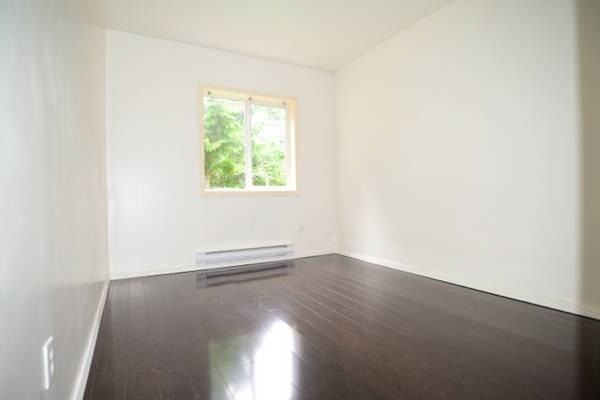 877 Admirals Road #1 - Photo 3 of 5