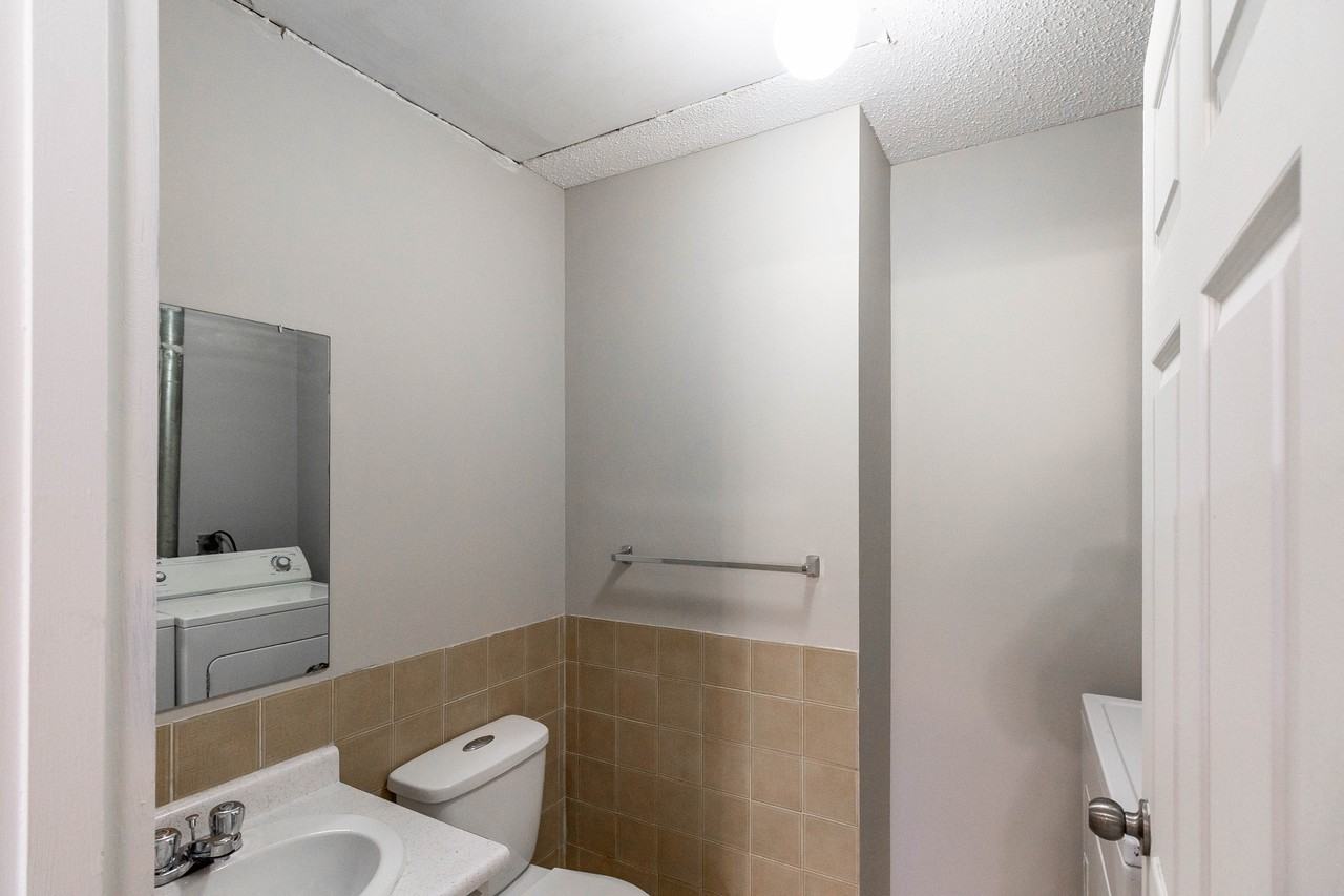 1415 43 St Se - Photo 7 of 23