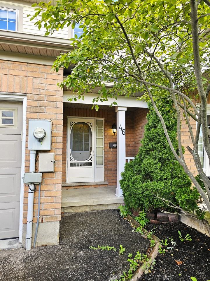 46 Chloe St - Photo 2 of 17