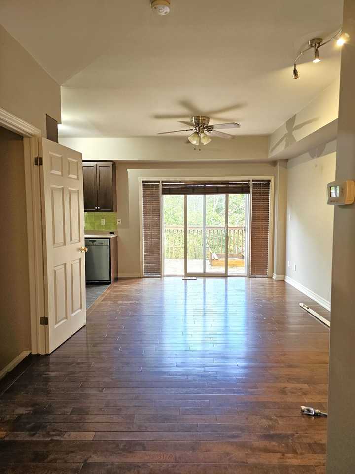 46 Chloe St - Photo 4 of 17